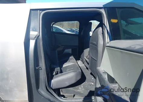 2024 Tesla Cybertruck All-Wheel Drive z USA, uszkodzony, nr VIN 7G2CEHED2RA047919